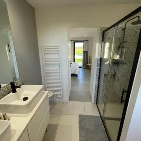 Country House, Heated Pool, Nordic Bath And Great Views